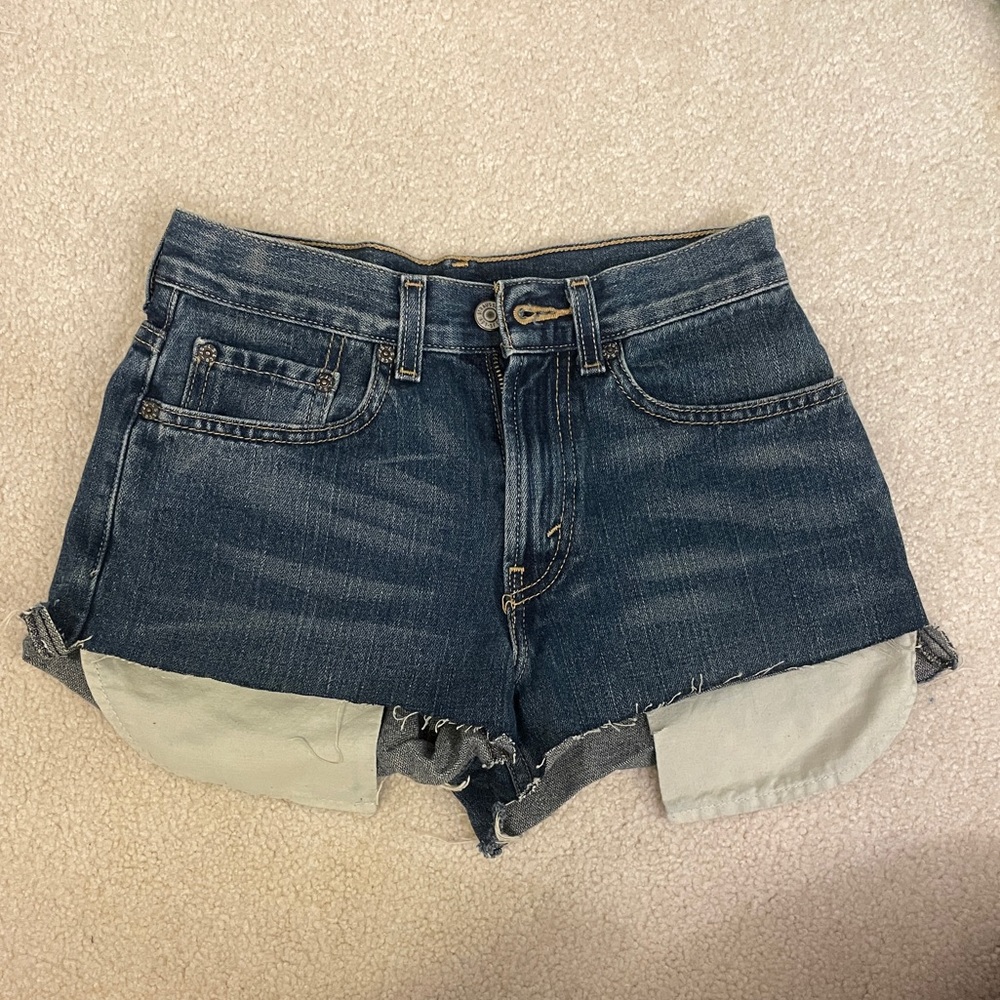 Levi’s Cut Off Jean Shorts